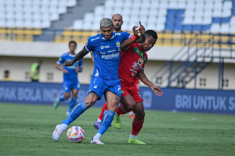 Persebaya vs Persib: Laga Hidup-Mati Paul Munster di Liga 1 2024/2025