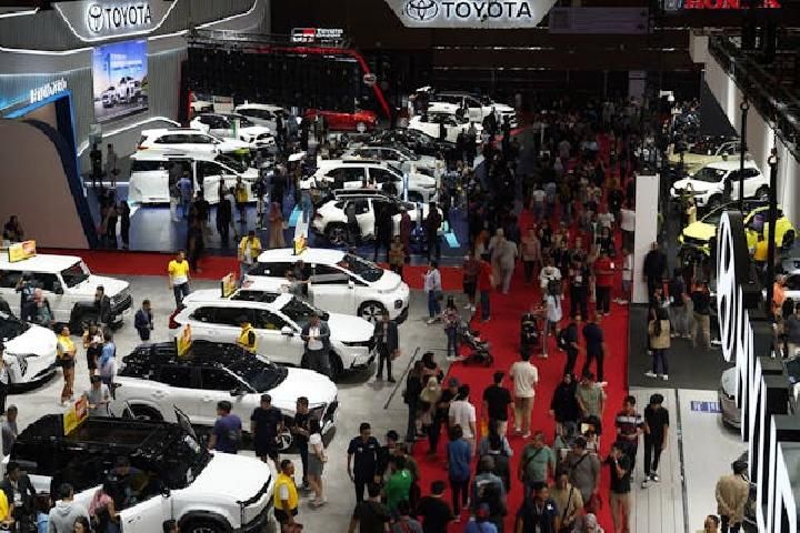 Penjualan Mobil Februari 2025 Naik 16,7 Persen, Toyota Masih Teratas