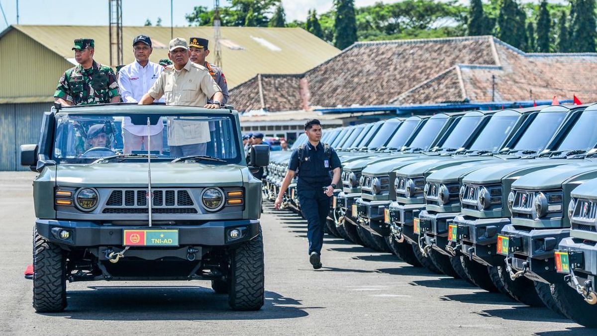 Kemenhan Serahkan 700 Unit Maung MV3 ke TNI-Polri, Perkuat Mobilitas Operasi