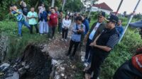 Jalan ke Kantor Kelurahan Jatihandap Longsor, Pemkot Bandung Segera Lakukan Perbaikan