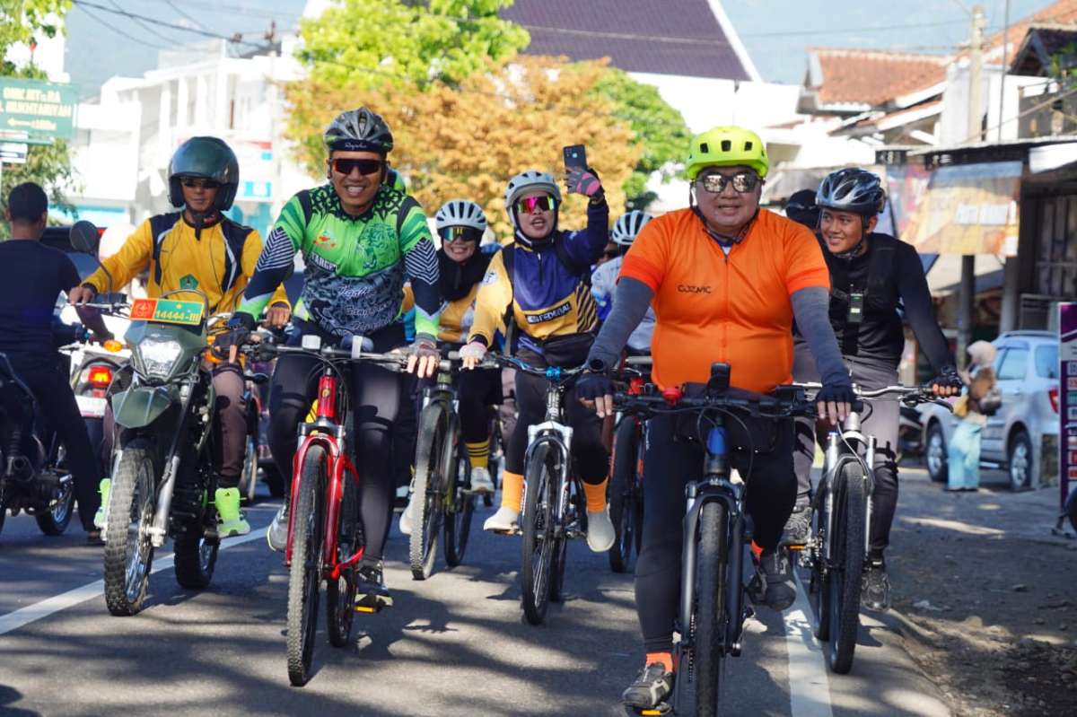 Perpisahan Danrem 062/Tarumanegara, Bupati Garut Harap Olahraga Sepeda Makin Maju