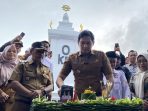 tugu 1