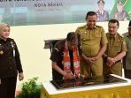 resmi 2